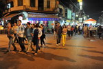 Dạo chợ đêm Hà Nội